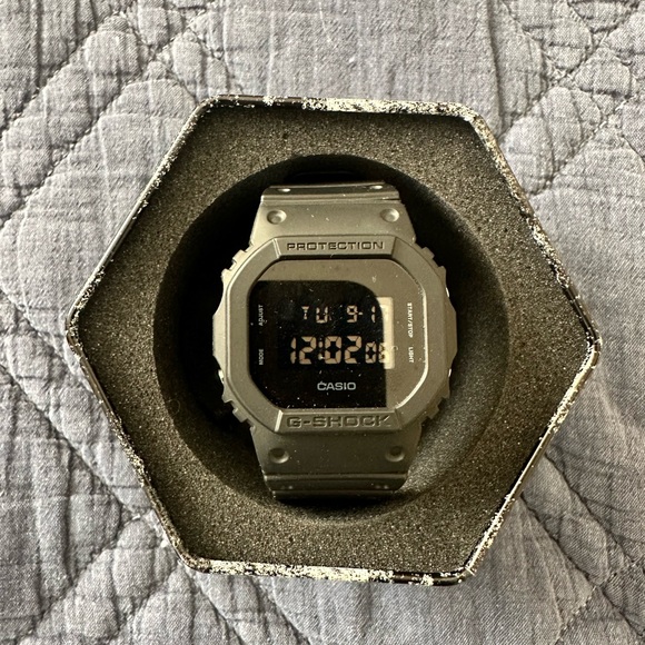 BRAND NEW CASSIO GSGOCK WATCH - Picture 2 of 2